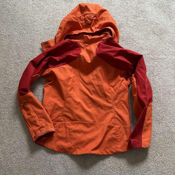 Patagonia Women’s Winter jacket, shell - Picture 9 of 10